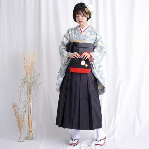 【卒業式】小学生女の子の袴セットで着付け不要なものやスーツと比較